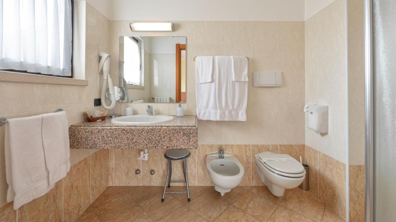 Hotel Postumia 3*